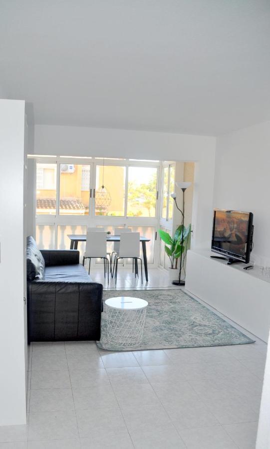 Apartamento Con Piscina Y Parking El Campello Eksteriør bilde
