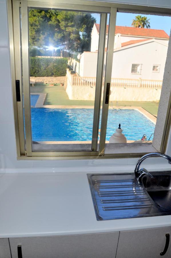 Apartamento Con Piscina Y Parking El Campello Eksteriør bilde
